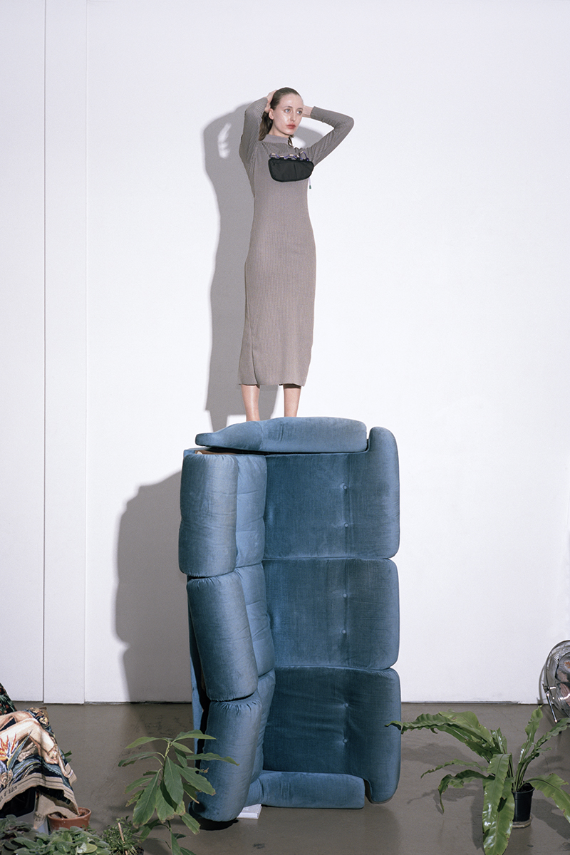 Collection aw18 - AW18_beige-dress-black-pocket-look_720x1080.jpg