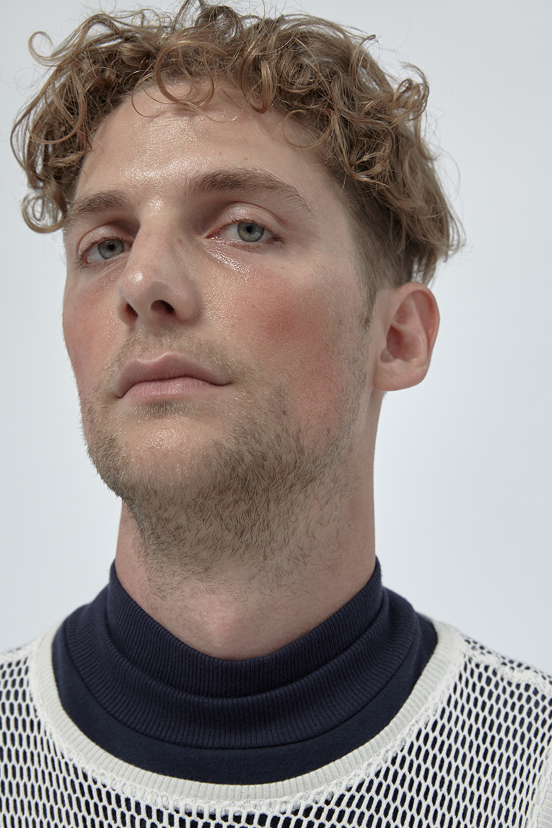 Collection ss18 - SS18_navy-sweater-portrait_800x1200.jpg