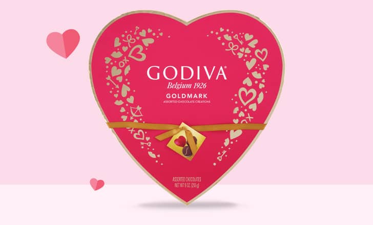 Submit new comment  Comment list 01_SH_DSKTP new new new new 04_EBD_DSKTP new new new new 06_Valentine’s Day LP_DSKTP new new new A heart-shaped box of Godiva candy.