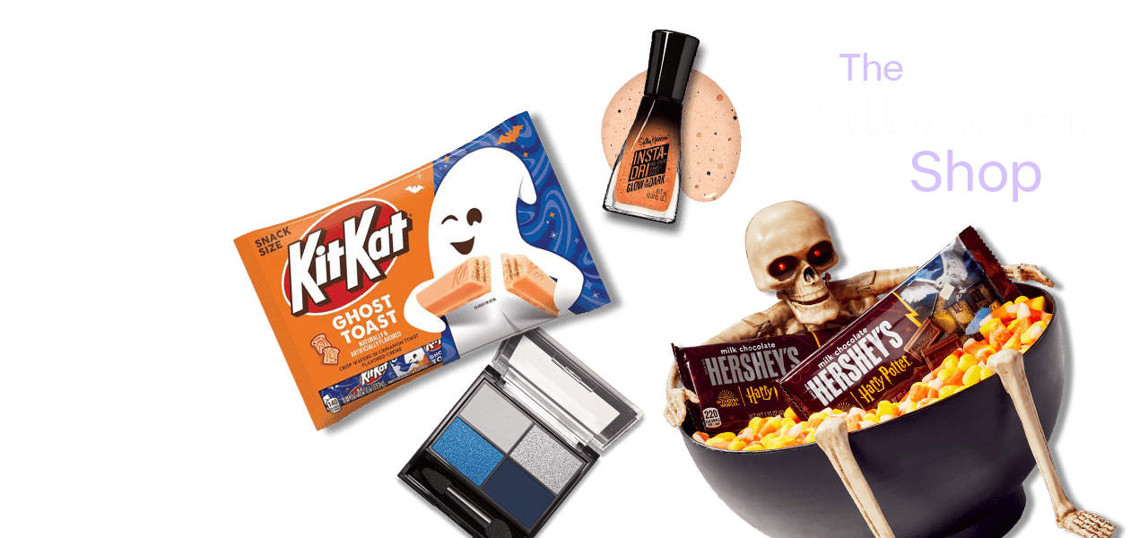 La tienda de Halloween, corona de calavera, dulces KitKat Ghost Toast, paleta de sombras de ojos, pintura de uñas Sally Hansen y barras de chocolate Hershey's Harry Potter.