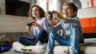 Crianças brincando