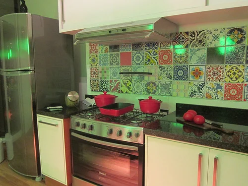 Um toque de nostalgia com azulejos antigos