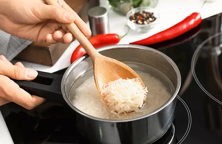 como fazer arroz soltinho em casa