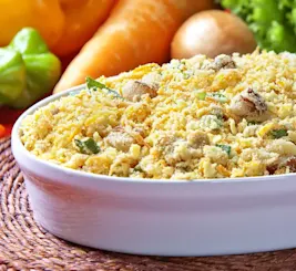 Como fazer farofa: 5 receitas com muito sabor e criatividade