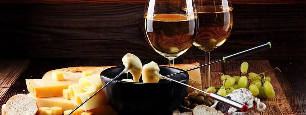 Fondue-Queijo-Vinho-Mesa