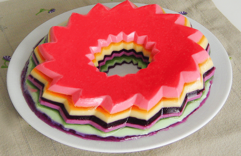 gelatina colorida em camadas
