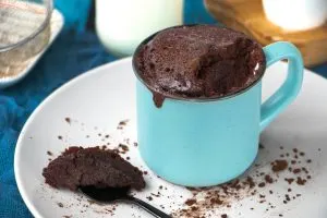 Receita de bolo de chocolate de caneca no micro-ondas