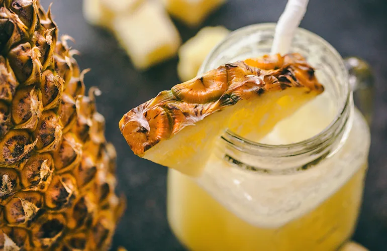 suco detox com abacaxi