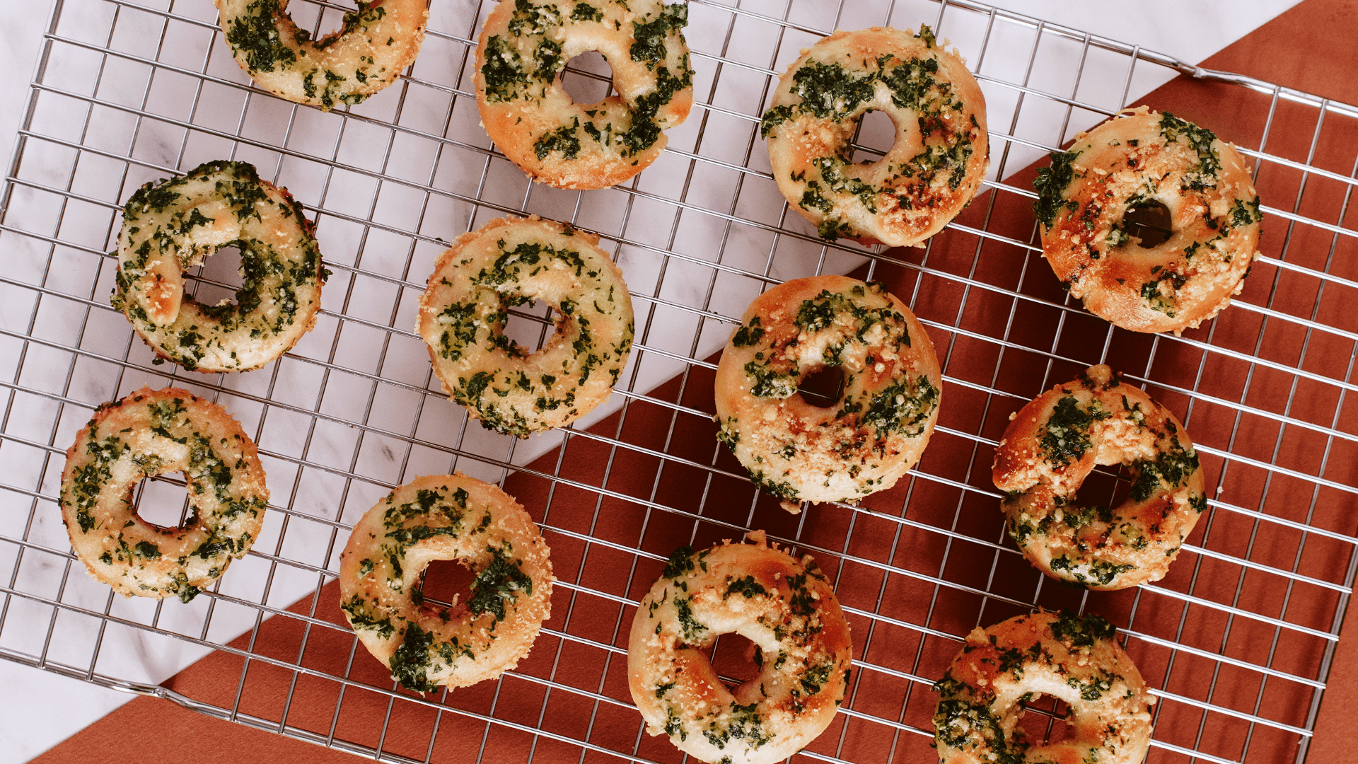 Bagel de Queijo e Alho