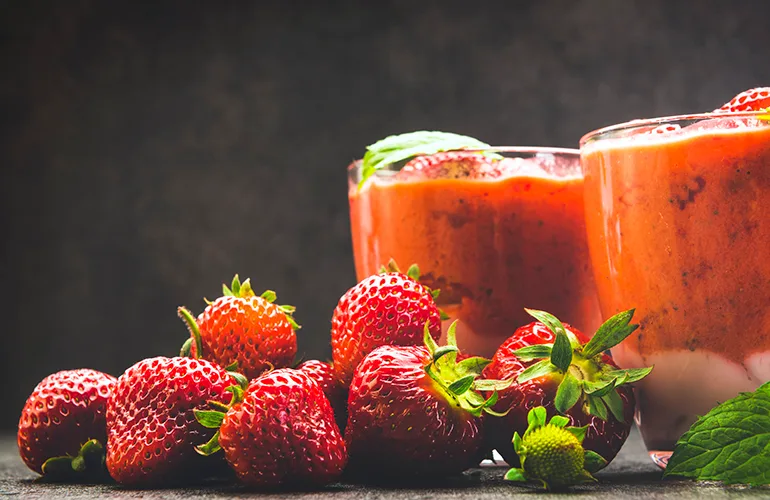 suco detox com morango