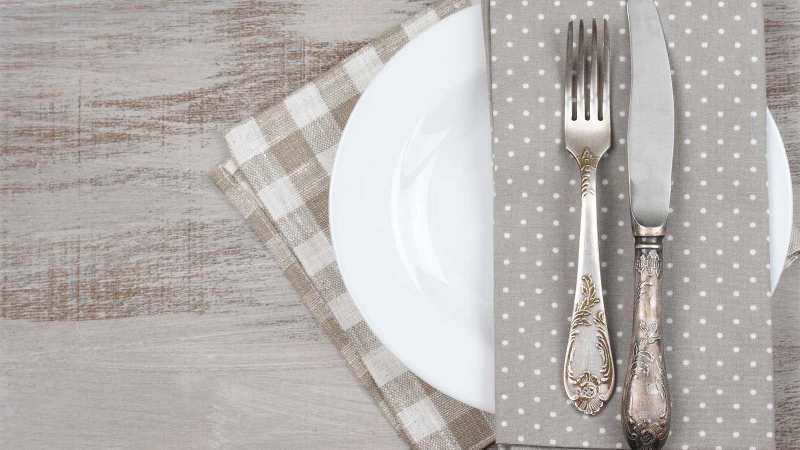 Servir bem vai além da qualidade da comida. Uma bela apresentação depende dos detalhes e da composição do ambiente. Confira nossas dicas e surpreenda seus convidados.