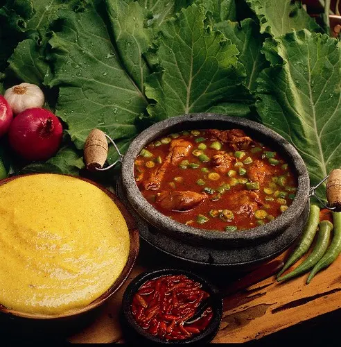 Comida mineira feita como antigamente