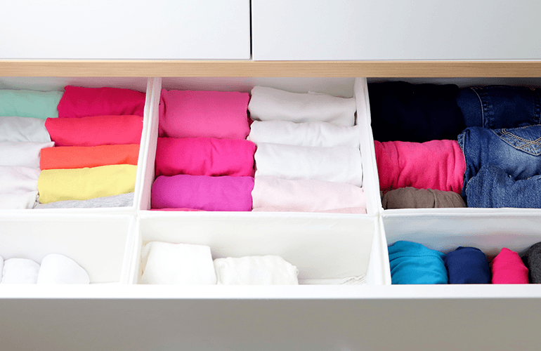 Confira 10 dicas para organizar o guarda-roupa