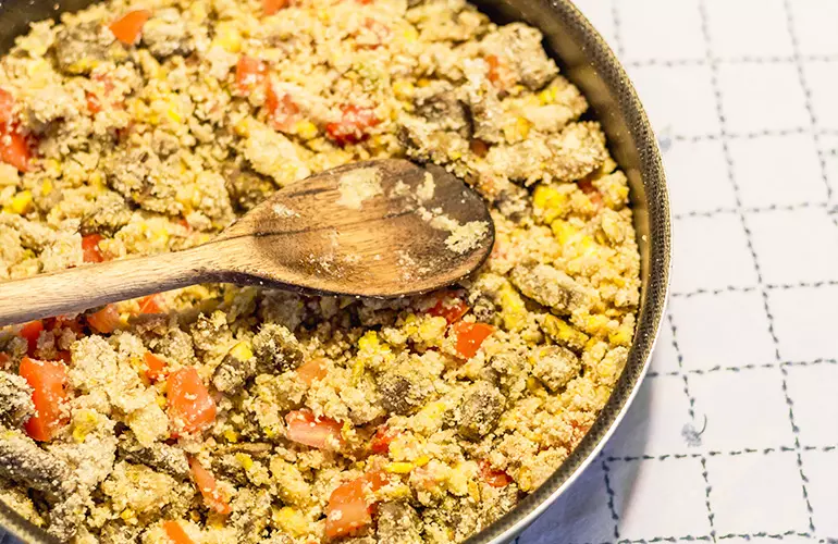 farofa de miúdos de frango