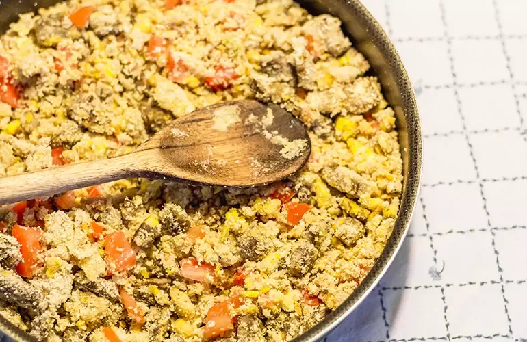 farofa de miúdos de frango