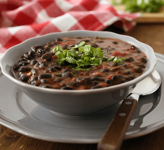 Feijoada vegana: conheça a versão sem carne