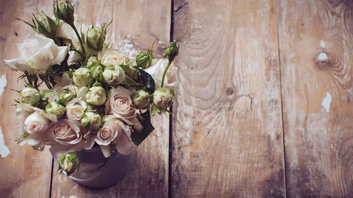 Aproveite o clima de primavera e decore sua casa com lindas flores