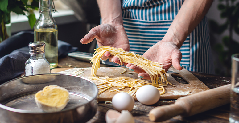 Como fazer massa caseira: passo a passo simples e delicioso