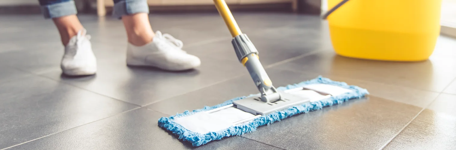 como limpar piso de porcelanato