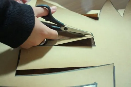 Aprenda a fazer adesivos de parede para decorar sua casa