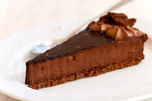 Uma sobremesa deliciosa: cheesecake de chocolate e ricota