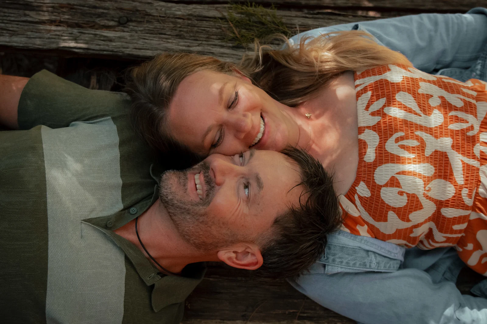 A couple together during a relaxed Launceston couples session