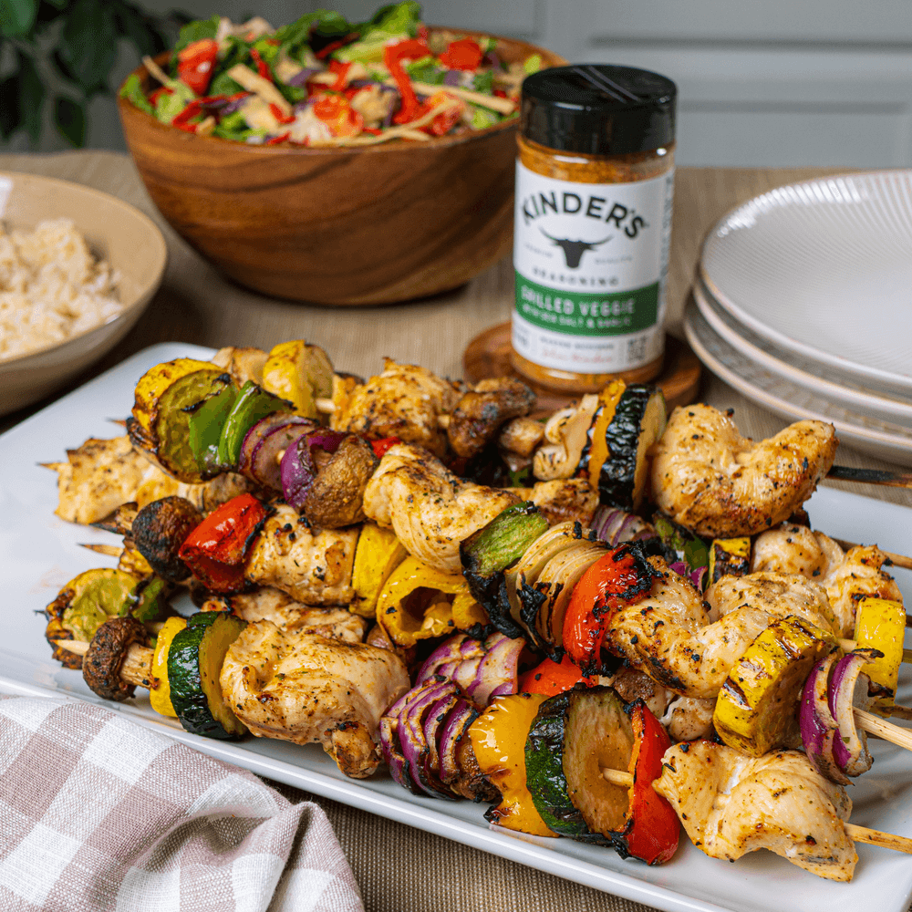 Skewers with grilled chicken and veggies