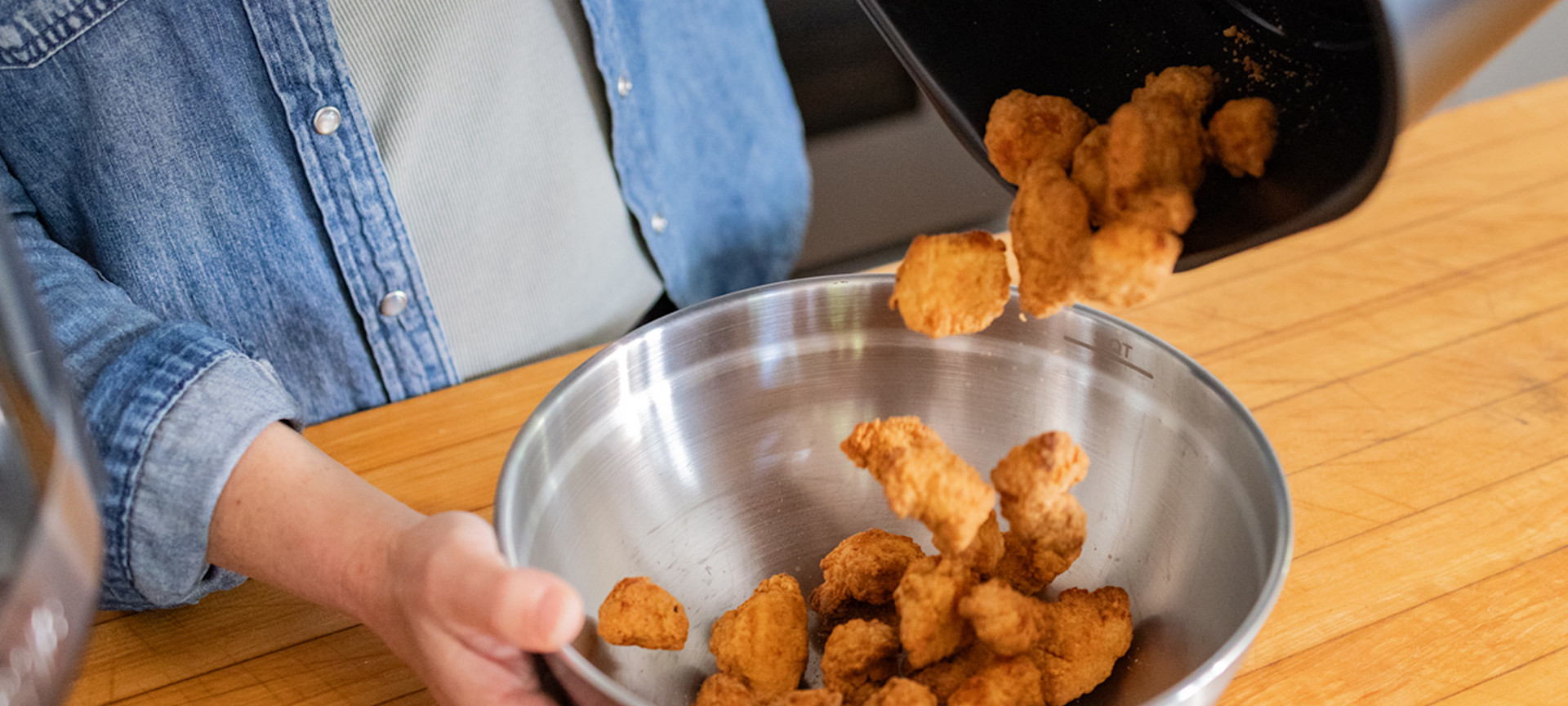 Video preparing frozen chicken bites