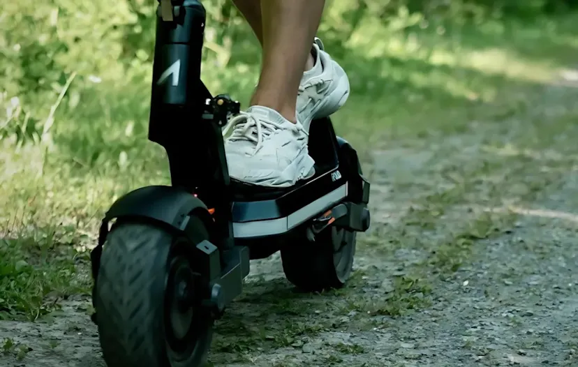Apollo Phantom 2.0 Review: The Ultimate Commuter Electric Scooter?