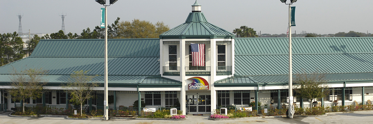 In 2000, Showalter Flying Service's new terminal opened.