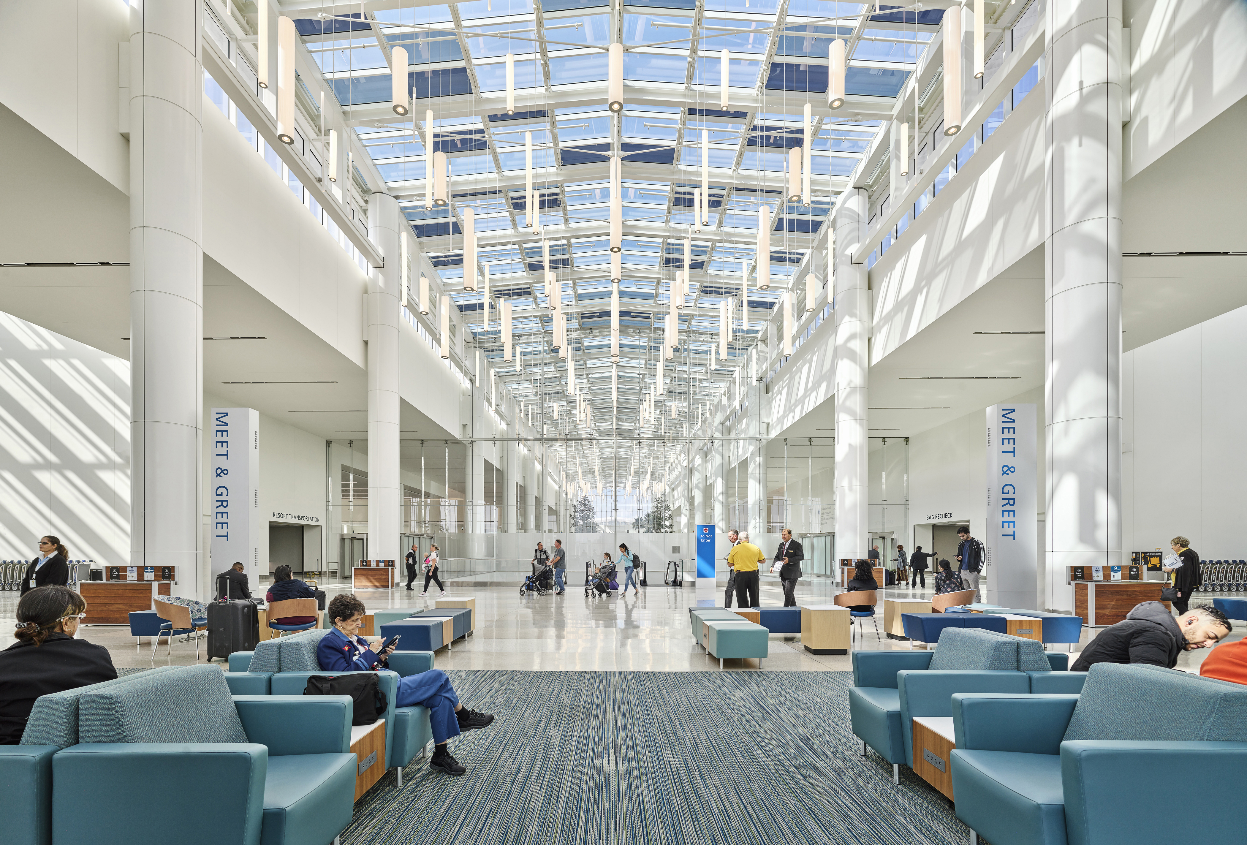 media-images-terminal-c-interior-05