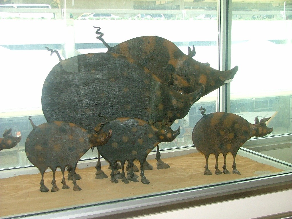 Artist: Todd Warner
Details: 1992, Mixed media sculptural installation
Collection: GOAA Art Collection
Location: Level 1, East & West