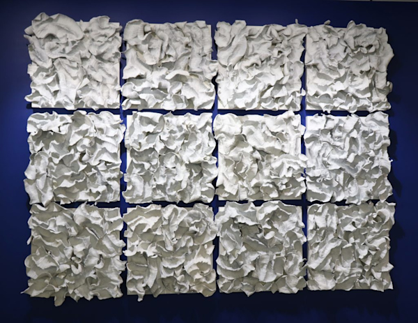 Artist: Barbara Sorensen
Details: 2017, 122 by 148 by 2.25 inches, Monumental aluminum, wood and paint assemblage
Collection: GOAA Art Collection
Location: Terminal B, Level 3, Automated People Mover station to Terminal C