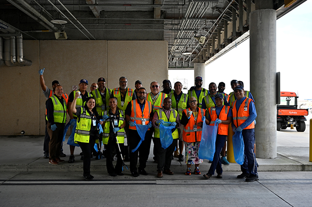 JetBlue FOD Walk outside group photo of JetBlue employees.