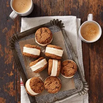 Farmbake Chocolate Chip Fudge Ice Cream Sandwiches-min (1)