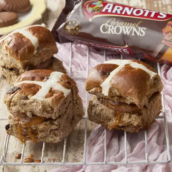 caramel-crowns-hot-cross-bun