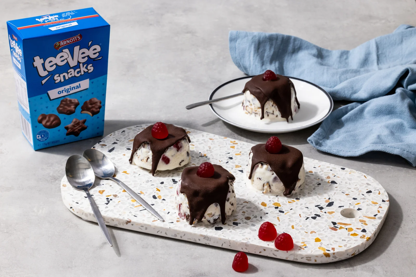 Hero Image Recipe Mini TeeVee Snacks Ice Cream Cakes 