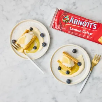 Lemon Crisp Sorbet Sandwich Thumbnail