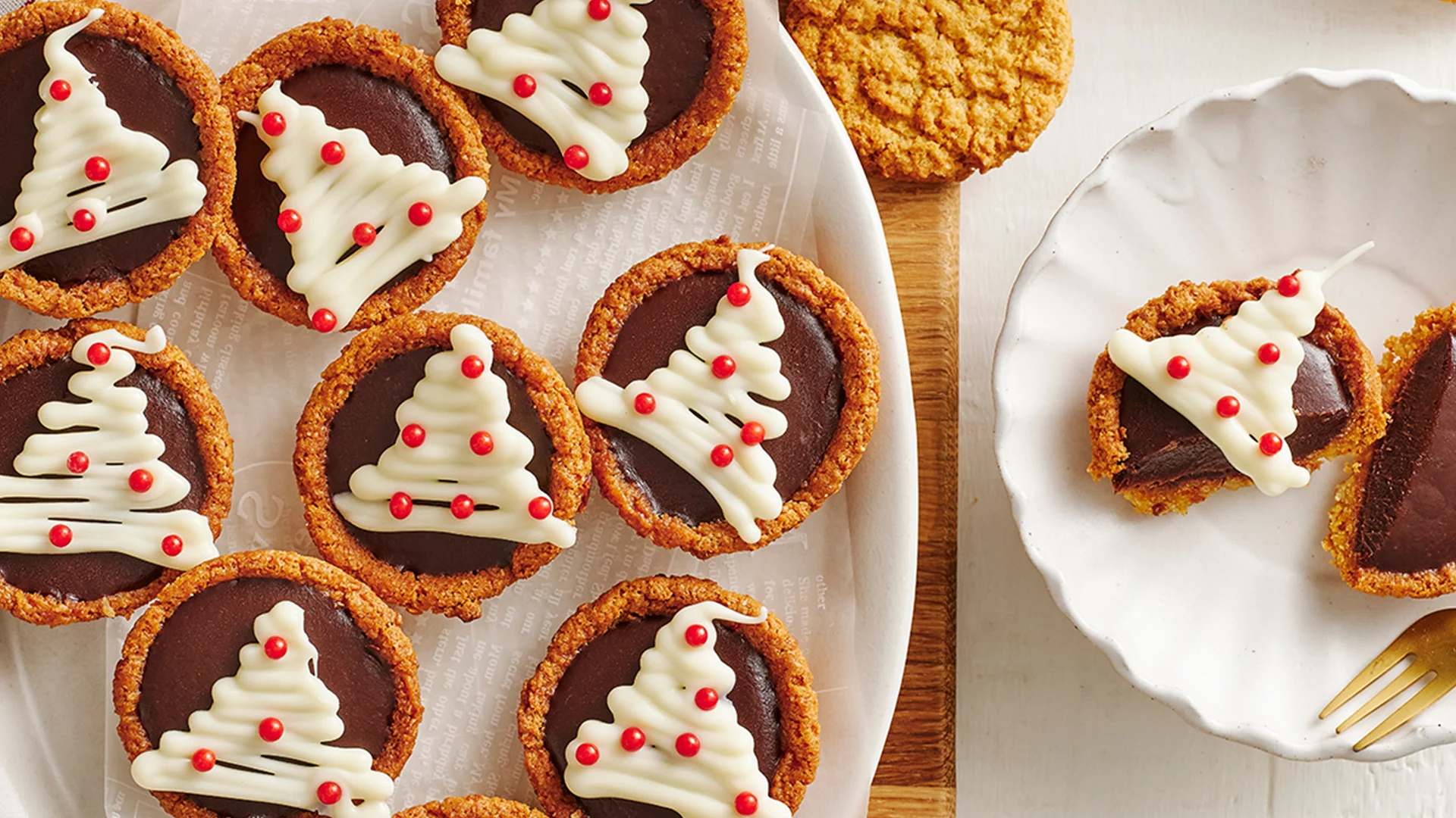 Arnotts ButternutSnapFestiveTartlets MiniCookbook WesbiteResize 1920x1080px