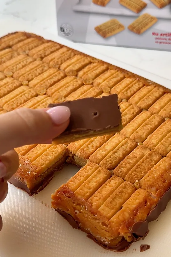 mini caramel slice