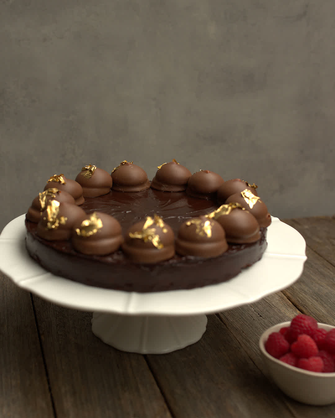 Arnott’s Royals Queen Chocolate Cake 