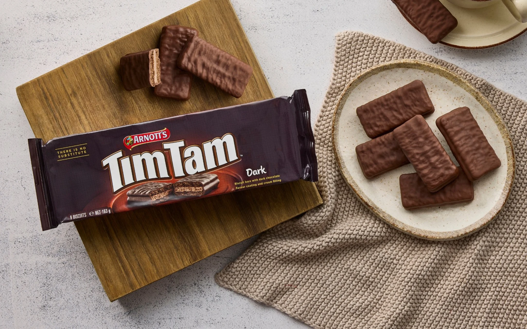 Tim Tam Dark