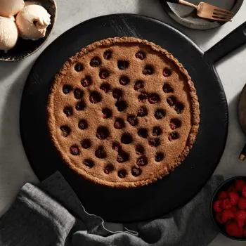 TimTamAlmondAndRaspberryTart02 1 1 1