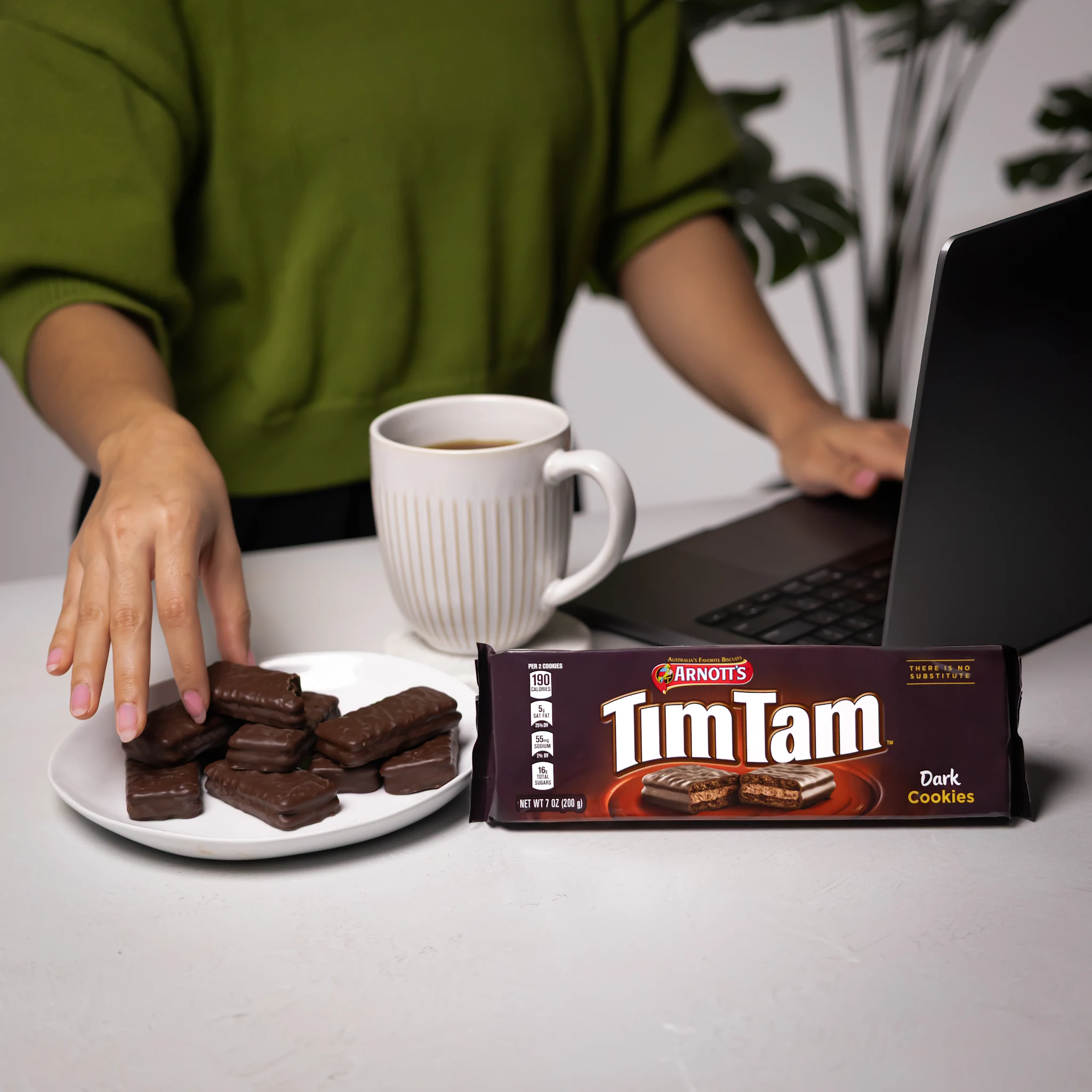 Tim Tam Dark
