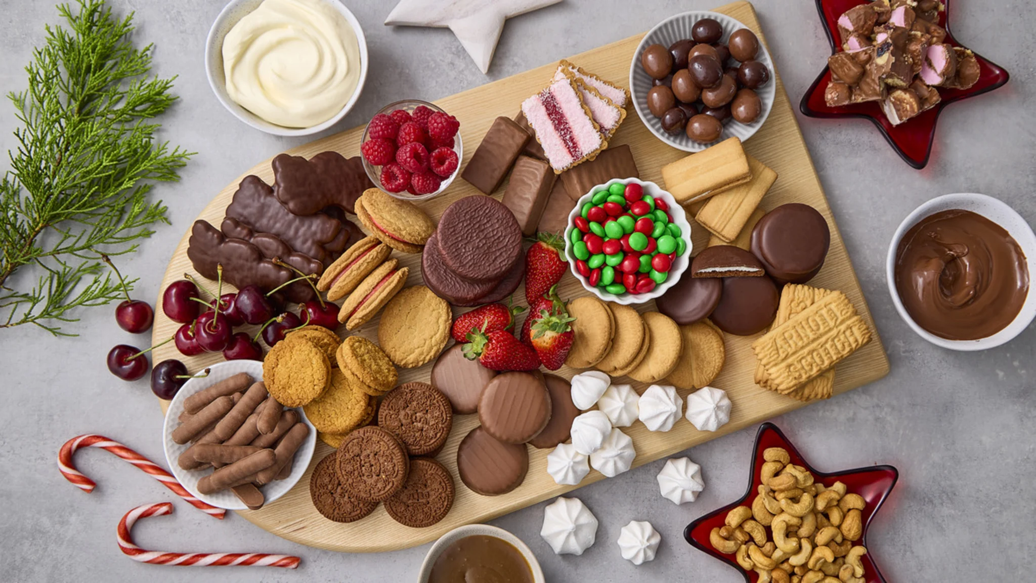 Hero Image Recipe Article - The Arnott’s guide to the ultimate dessert board