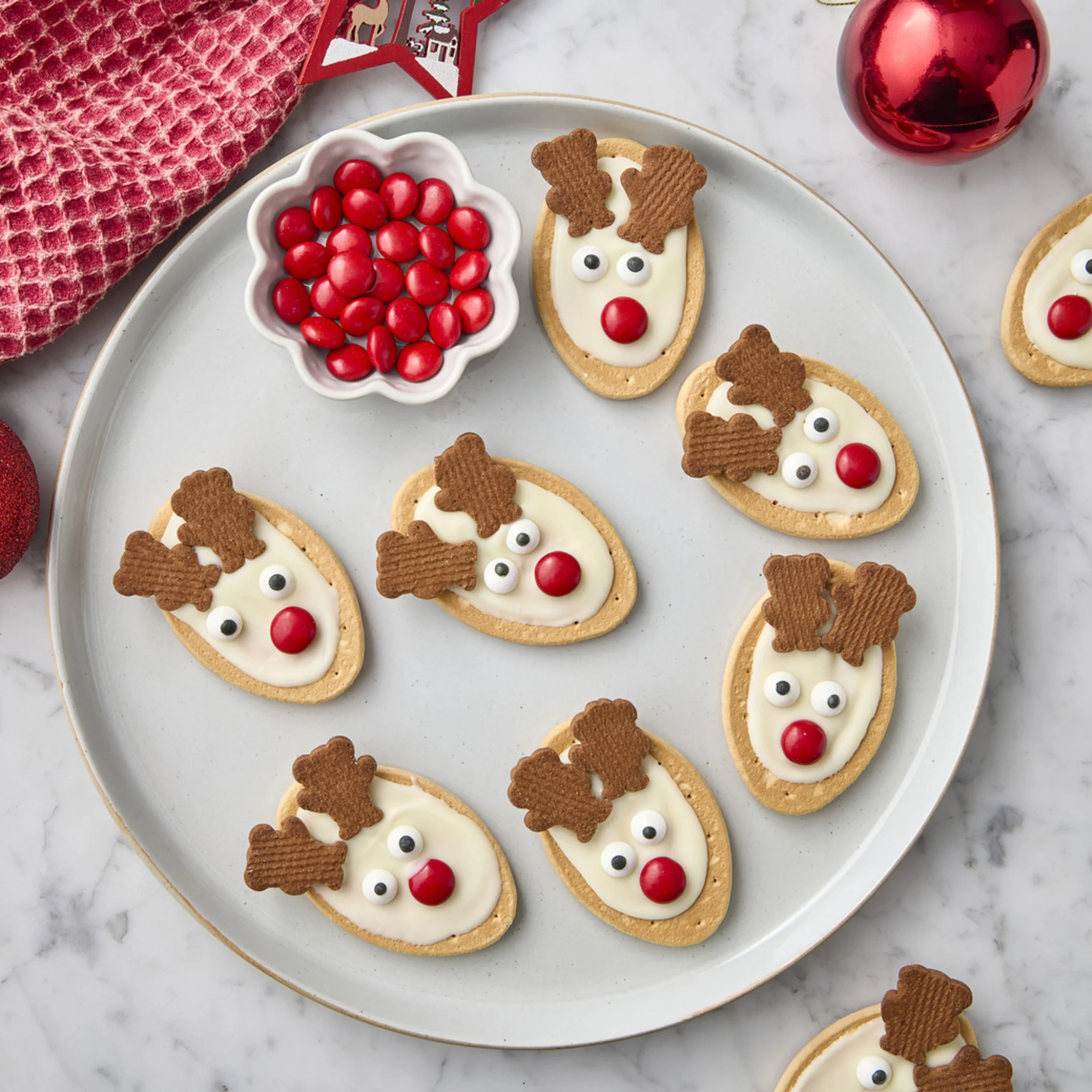 Hero Image Recipe Arnott’s Christmas Cookies - Arrowroot Reindeers