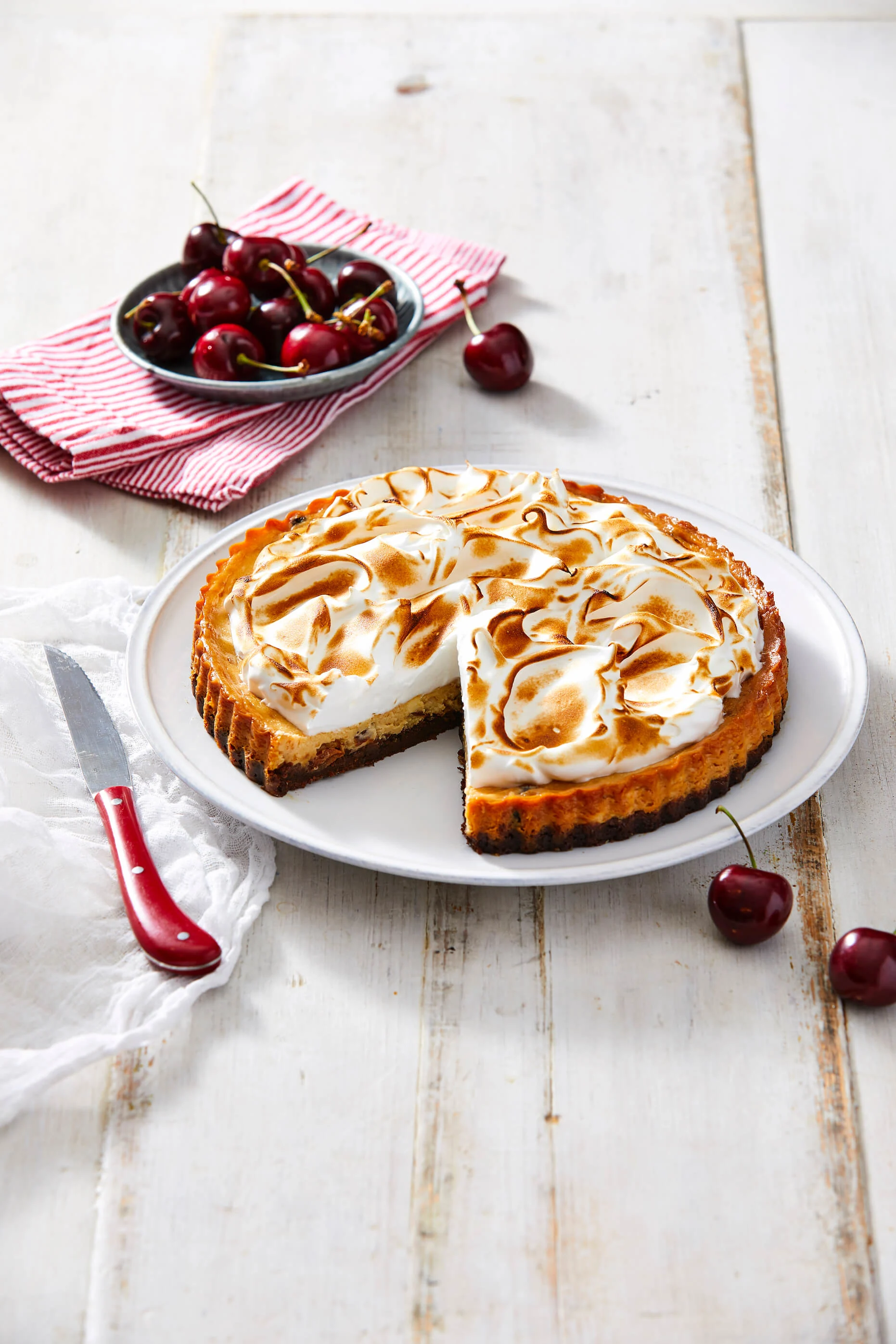 Hero Image Recipe Arnott’s Choc Ripple Fruit Mince Cheesecake