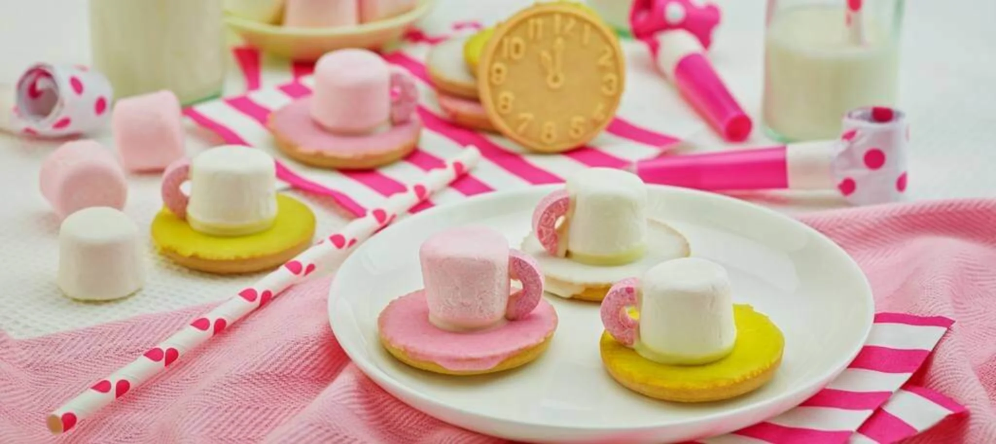 Hero Image Recipe Tic Toc Tea Cups