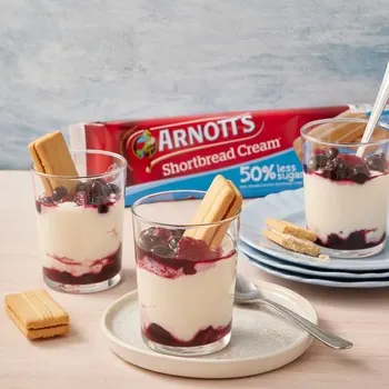 arnotts-reduced-sugar-shortbread-cream-parfait