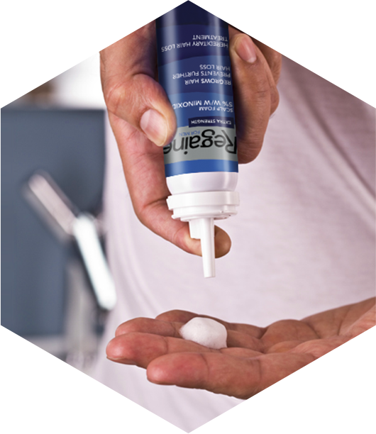 ¿Cómo usar espuma para hombre REGAINE?
